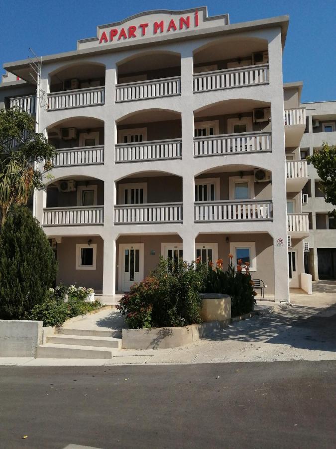 Apartmani In Budva Dış mekan fotoğraf
